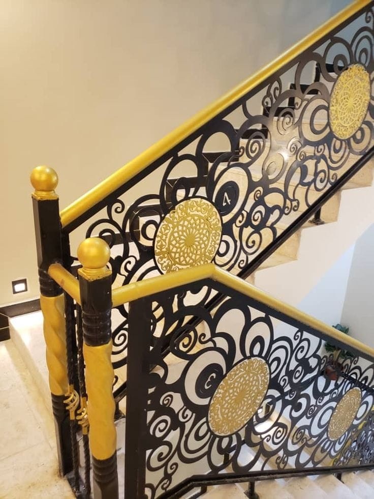 Railing tangga marmer plat hitam gold