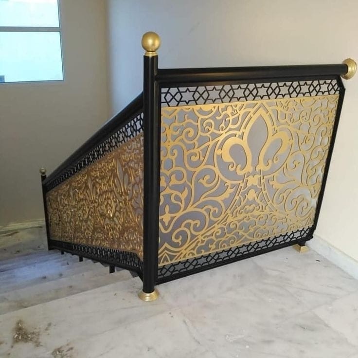 Railing void ornamen floral rapat
