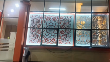 Plat ornamen modular motif bintang dekoratif